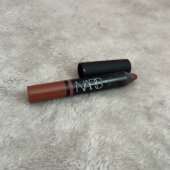 ‼️ NARS Satin Lip Pencil - Picture 3 of 3